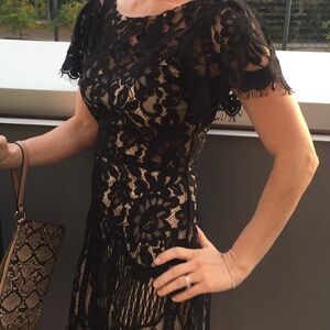 Lace overlay ruffle shoulder dress